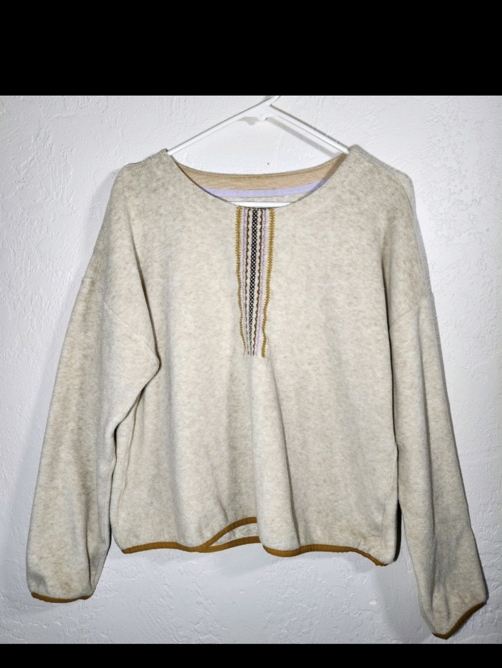 REI Cooperative Women's Size M Oatmeal Embroidered Pullover Fleece Sweatshirt
